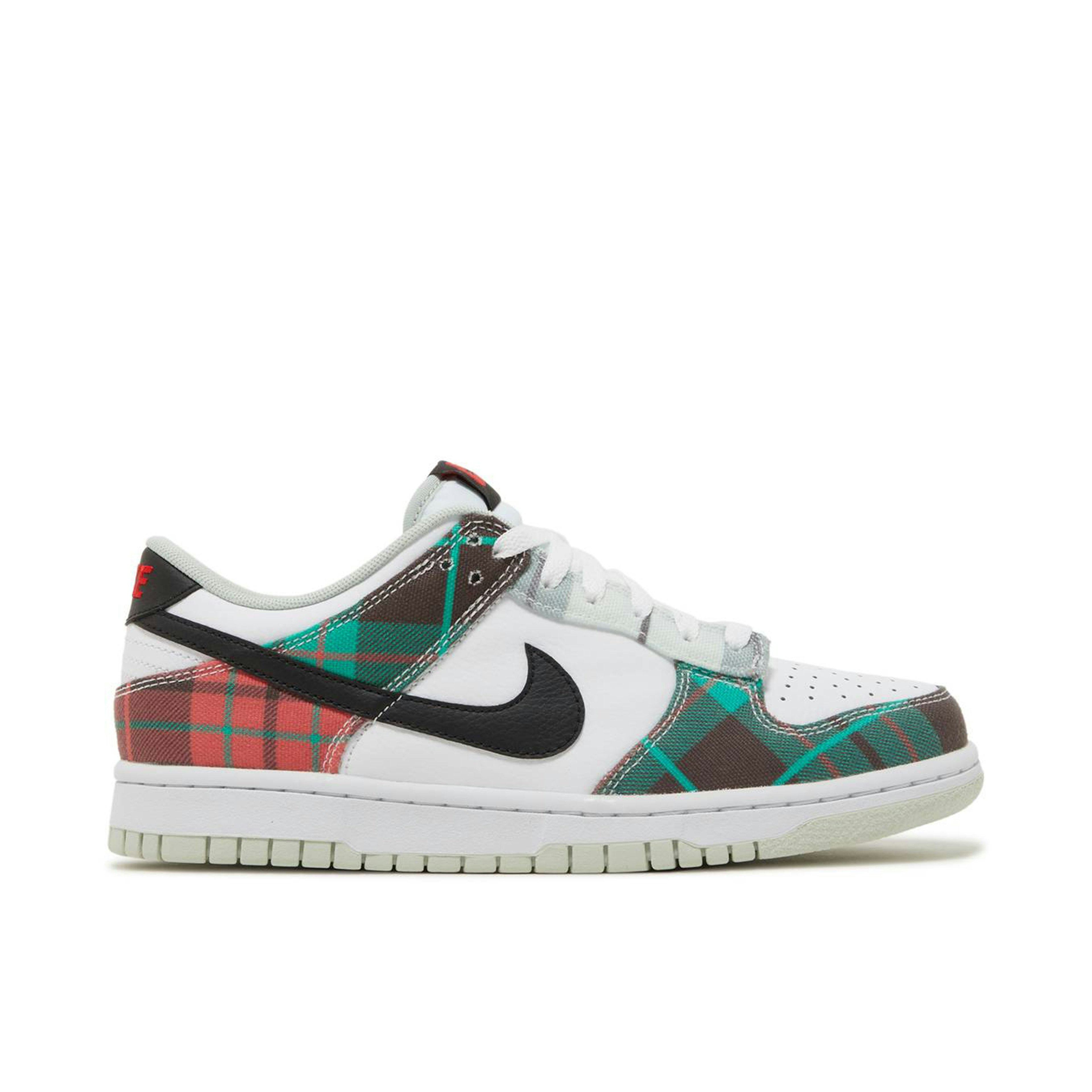 Nike Dunk Low SE Tartan Plaid GS